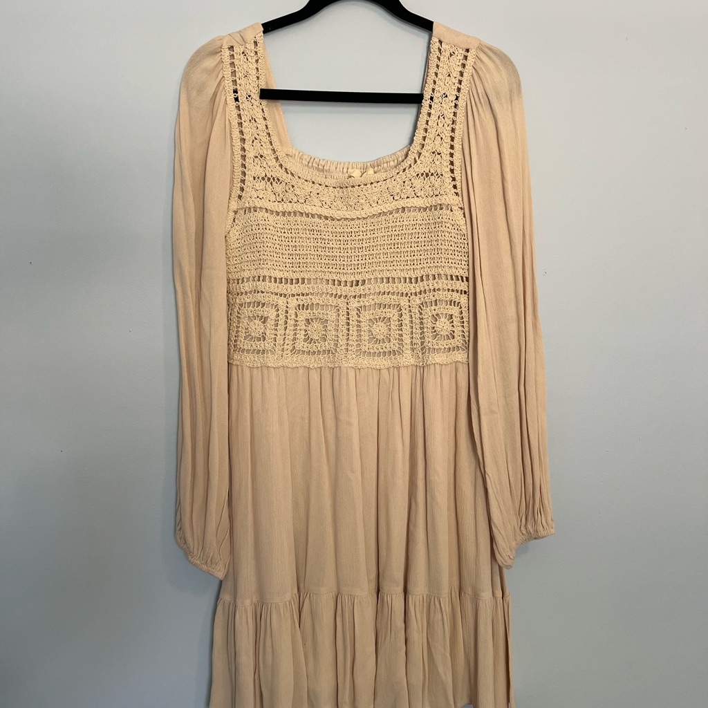 Nwt Cream Crochet Detail Dress